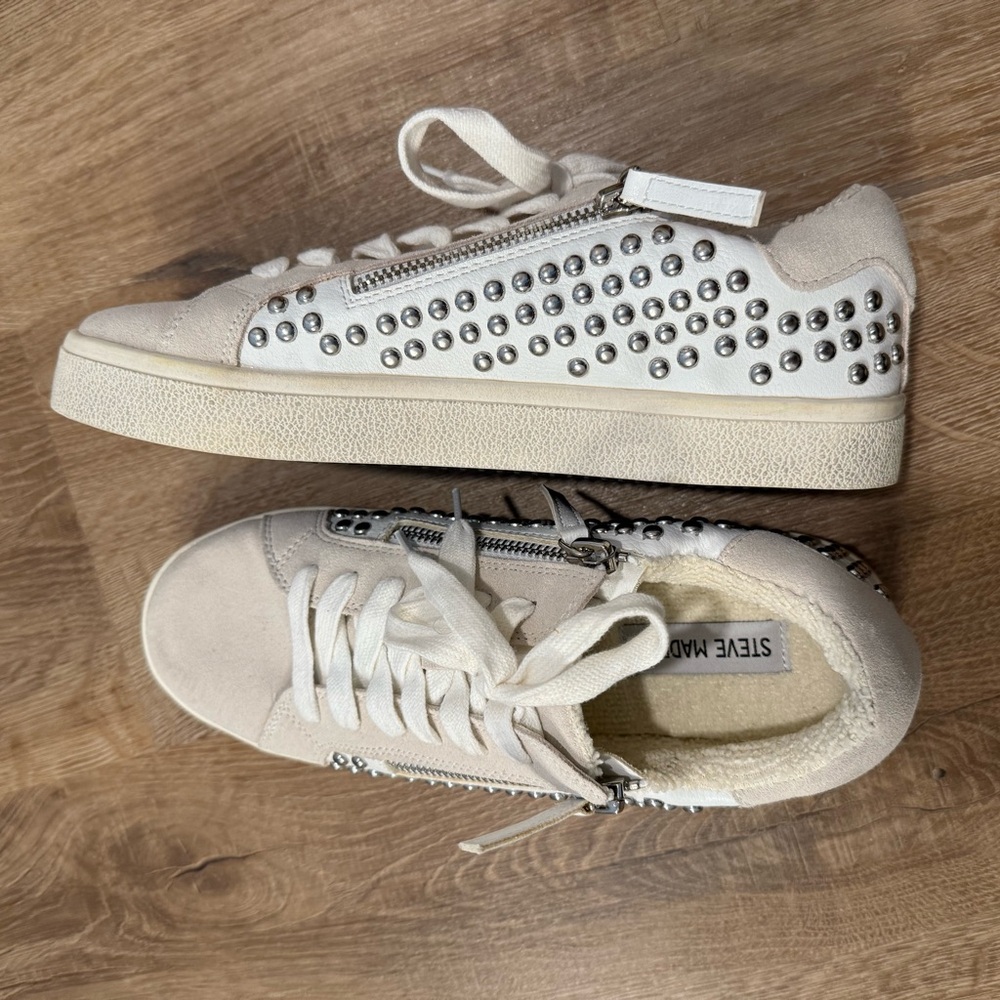Steve Madden Parka Studded Sneaker